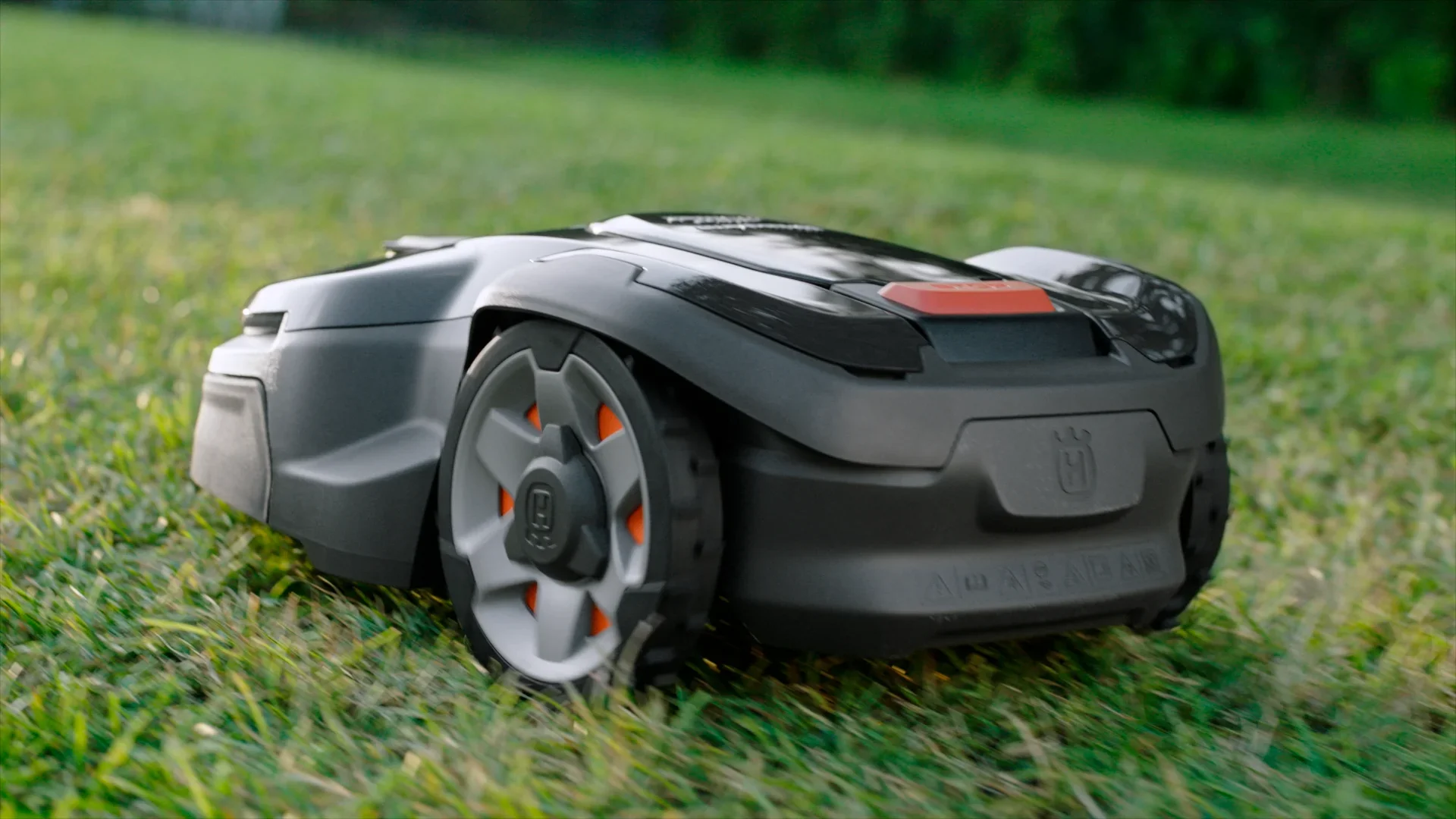 Installation robot tondeuse Automower 415X à Bourgoin-Jallieu